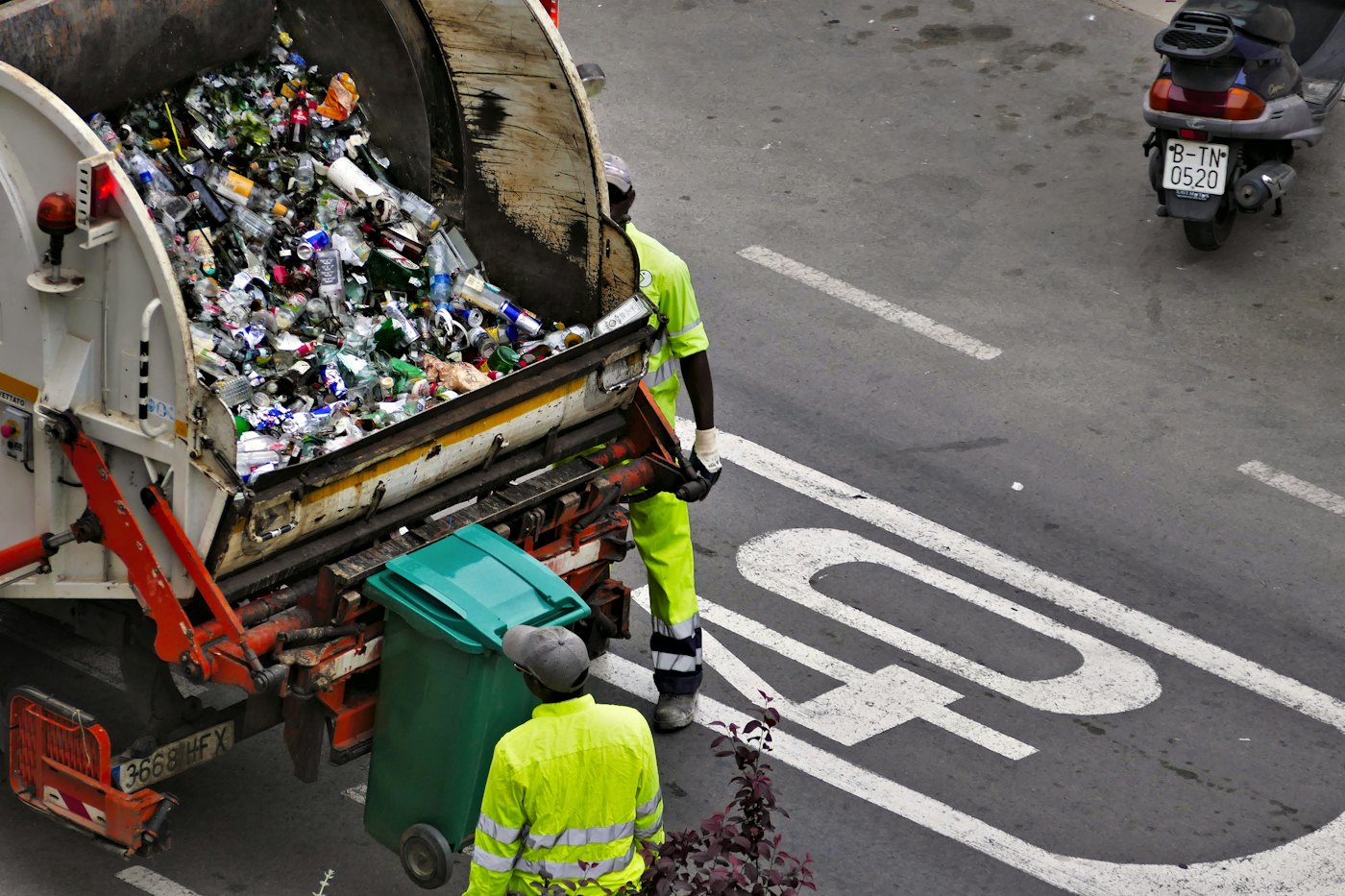 Event waste segregation and recycling